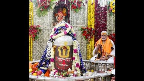 PM Modi opens Ujjain corridor to boost Mahakal temple glory | Latest ...