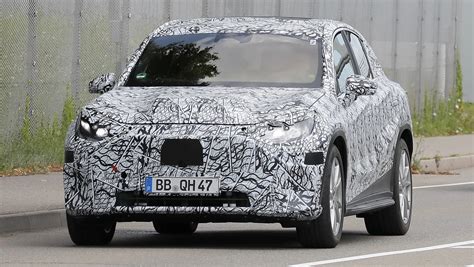 Sneak Peak At The Next-Gen Mercedes-Benz EQC SUV