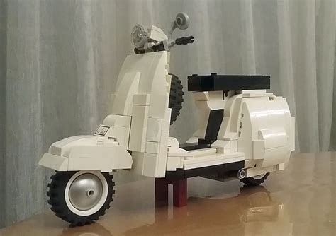 LEGO MOC Vespa 50s classic scooter by PONPANPINO | Rebrickable - Build with LEGO