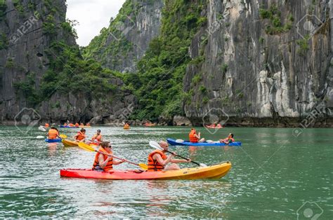 HALONG BAY KAYAKING & CRUISING - TWO DAYS TRIP