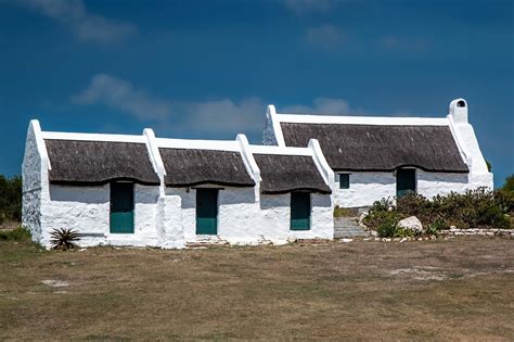 Top Styling Ideas from Luxury Coastal Cottages by The Sea in Scotland