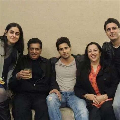 Sidharth Malhotra family, childhood photos | Celebrity family wiki