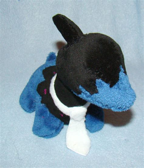 Deino Plush by Shadottie on DeviantArt