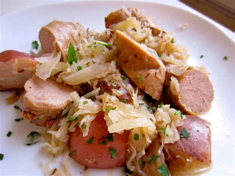 Simple Bratwurst and Sauerkraut Recipe