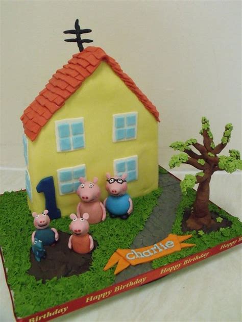 peppa pig house cake - Decorated Cake by zoe - CakesDecor