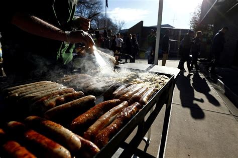 'Democracy sausage' wins Aussie word of the year | ABS-CBN News