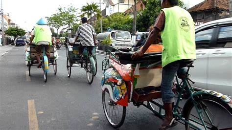 Bicycle rickshaws - YouTube