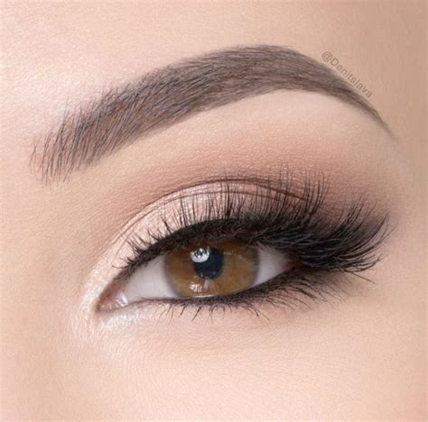 Brilliant > Smokey Eye Tutorial For Brown Eyes #super #EyeMakeupSimple | Glasses makeup, Light ...