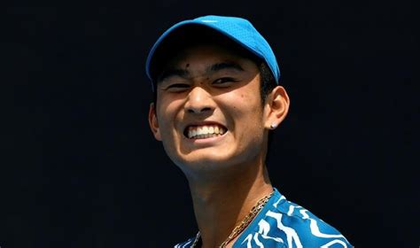 Shang wins first career ATP title in Chengdu