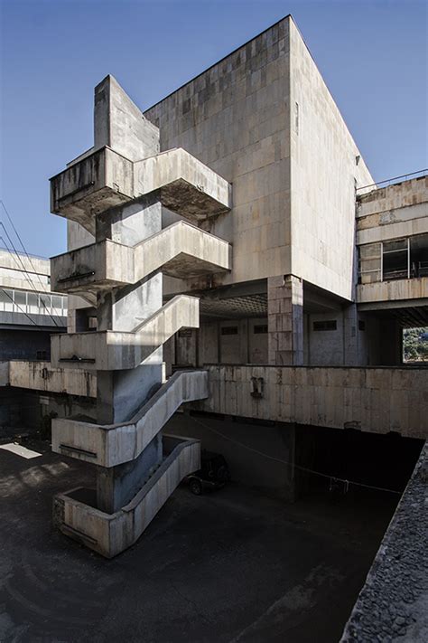 Library of Tbilisi State University (Photo by Roberto Conte) : r/brutalism