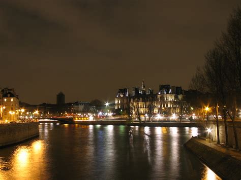 File:Paris Cityscape.jpg - Wikimedia Commons
