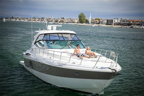 Charter Yachts of Newport Beach | Yacht Charter Guide