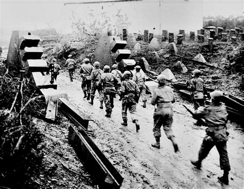 Advance to the Siegfried Line - 1944 | Army Group 1944