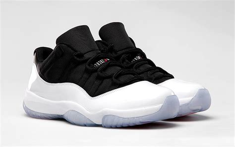 Air Jordan XI Low 'White/Black/True Red' | WAVE®