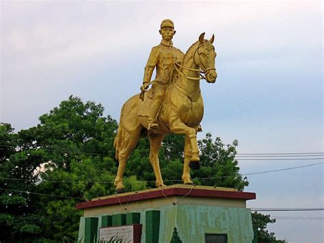 Aung San - Equestrian statues