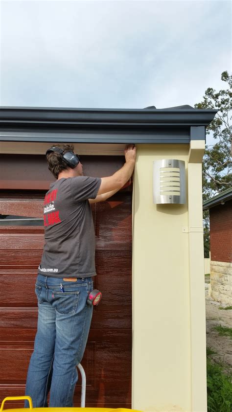 Jarrah Jungle: DIY: Painting The Eaves Around The House