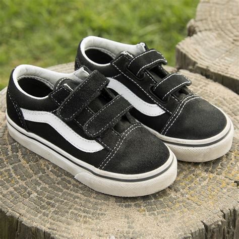 Vans Old Skool V Skate Shoe - Baby / Toddler - Black / White | JourneysCanada