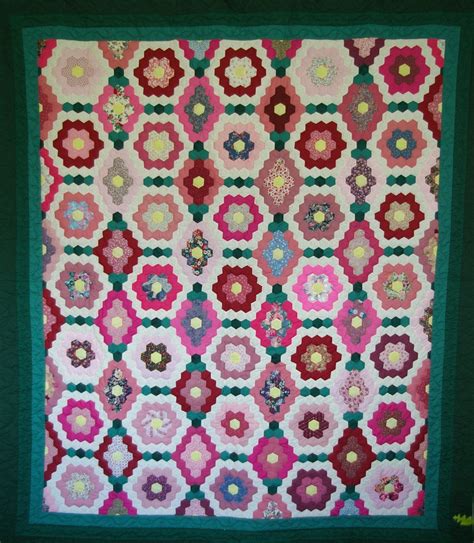 Marie's Quilts: Grandma's Flower Garden | Flower quilts applique, Paper ...