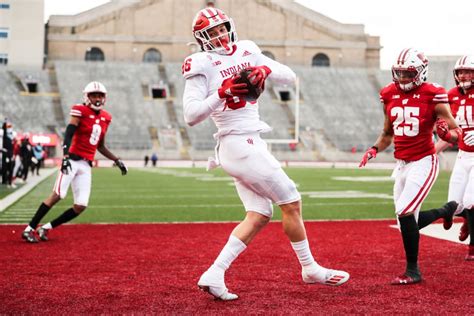 No. 10 Indiana beats Wisconsin, 14-6, for first win over Badgers since 2002