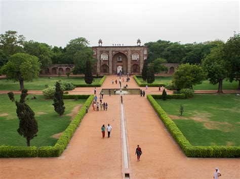 Delhi, India - Humayun's Tomb and Red Fort - Sonya and Travis