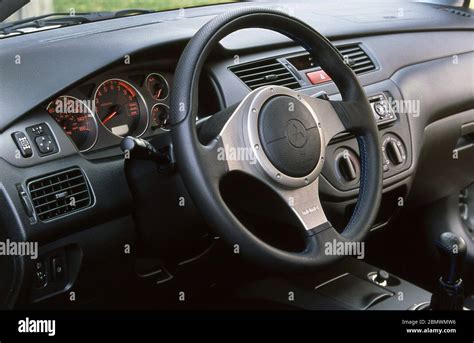 Mitsubishi evo vii hi-res stock photography and images - Alamy