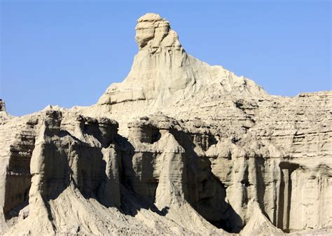 The Sphinx of Balochistan: Is it a Man-made, Rock-cut, Architectural Marvel? - Ancient Inquiries