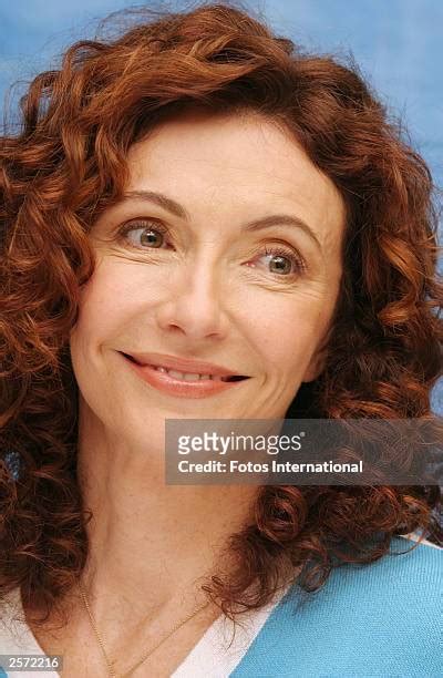 Mary Steenburgen Fotos Photos and Premium High Res Pictures - Getty Images