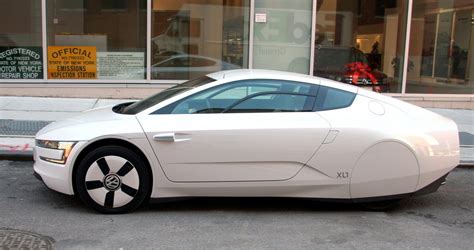 The Volkswagen XL1: A Possible View of Tomorrow - The New York Times