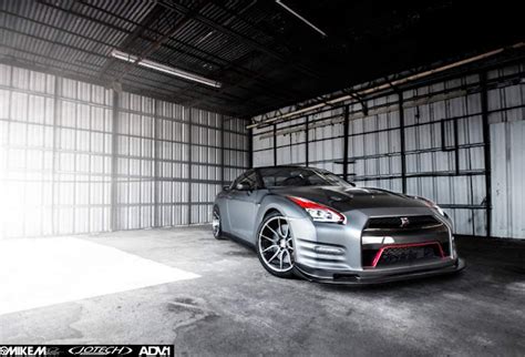 2015 Nissan GTR R35 on ADV5.0MV1CS Wheels