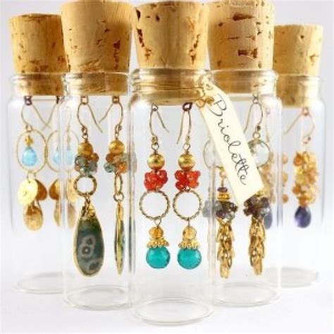 Cool Jewelry Display Ideas You Can DIY