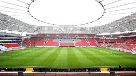 Bayer Leverkusen Stadium / stadium bay arena bayer leverkusen - Bayer ...