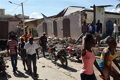 Haiti seeks survivors of earthquake that killed 304 people