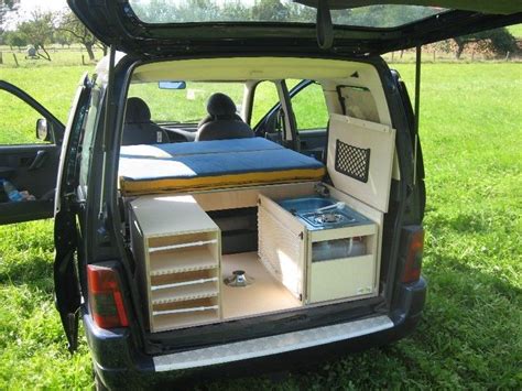 Petit Fourgon Aménagé Camping Car : 10 Petits Fourgons Amenages Avec Lit Transversal A Moins De ...