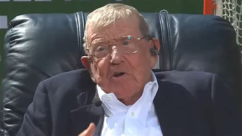 Lou Holtz makes his prediction for Notre Dame-Ohio State game