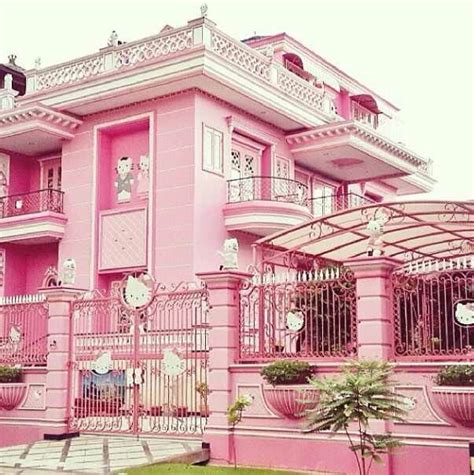 HELLO KITTY MANSION | Casas rosadas, Casa de hello kitty, Hello kitty