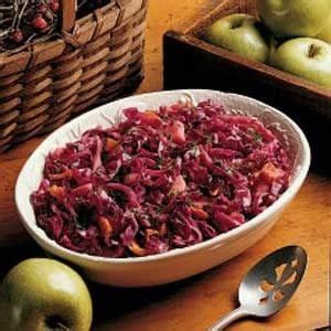 Red Cabbage with Apples Recipe: How to Make It