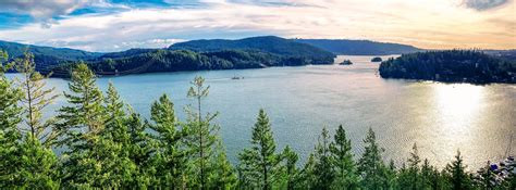 Quarry Rock Hike: Great Views of Indian Arm and Deep Cove | 10Adventures