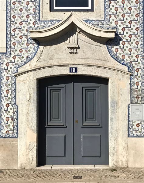 Why Are The Buildings In Portugal Covered In Tiles? — The Anthrotorian