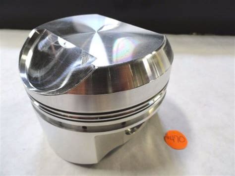 Sell Diamond Pistons #52525 Hemi 4.310 Bore in Walled Lake, Michigan ...