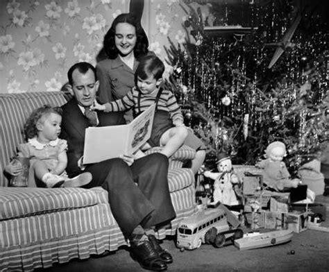 18 Vintage Photos That Will Make You Nostalgic For Christmases Past ...