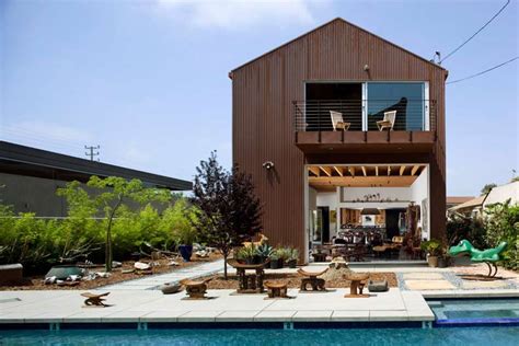 110% Rustic-look Steel Barn Home in LA (10 HQ Pictures) - Metal ...