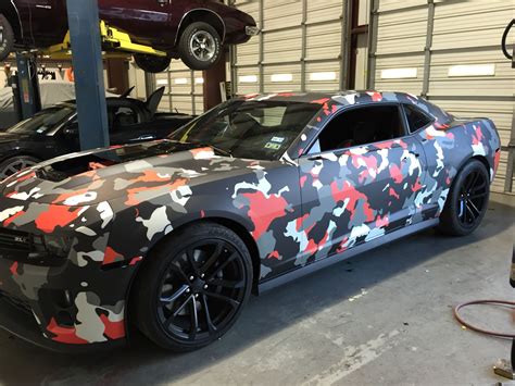 Pin by Magda Oyarzo on Hermosos Camaros | Camo wraps, Car wrap design, Chevrolet camaro