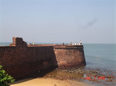 Amazing Goa: Forts in Goa