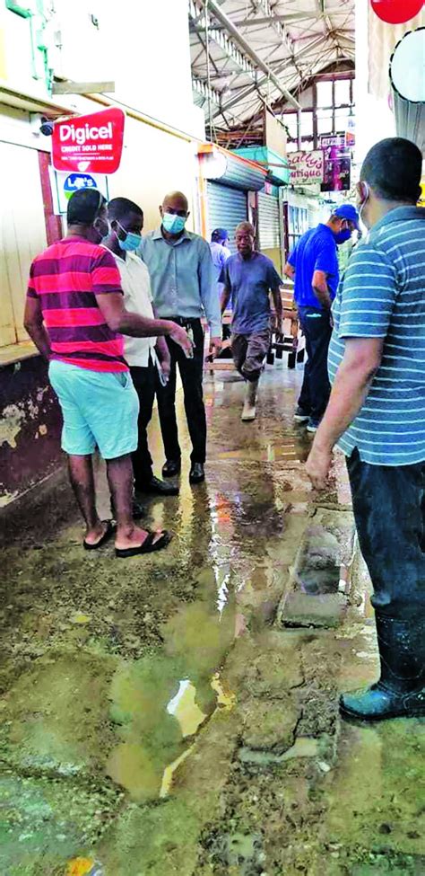 Local Govt Ministry engages affected Stabroek Market vendors - Guyana Times