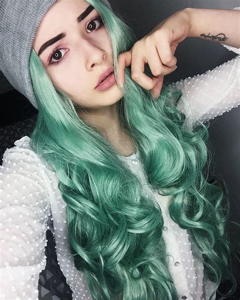 25 Green Hair Color Ideas You Have To Try | Haarfarben, Grüne haarfarben, Haare