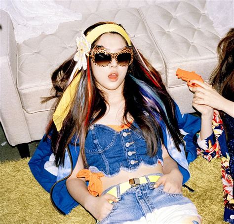 f(x)’s Teaser Photos of ‘Electric Shock’ Album | KpopStarz