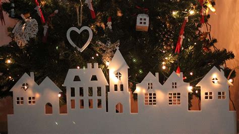 How To Make A Paper Christmas Village - DIY Crafts Tutorial ...