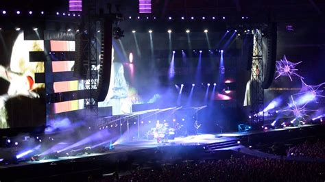 muse feeling good (finale) live torino 28062013 - YouTube