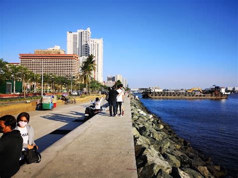 Manila Baywalk | Manila - What to Expect | Timings | Tips - Trip Ideas by MakeMyTrip