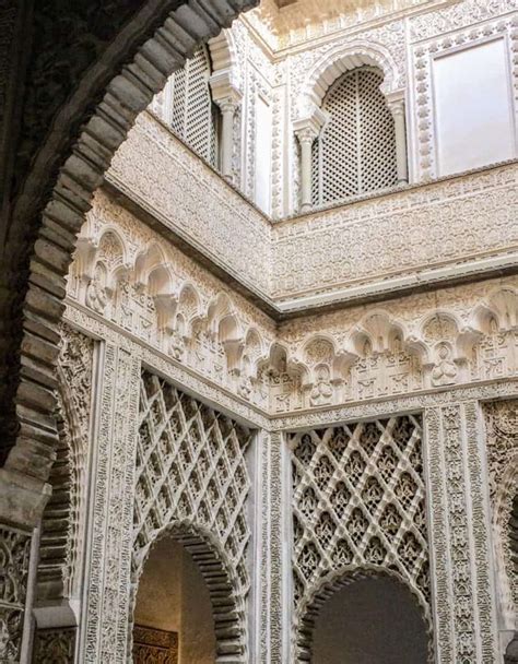 Seville's Architecture: an Islamic Legacy - Lions in the Piazza